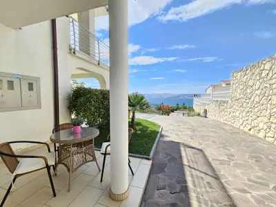 Ferienwohnung für 3 Personen (36 m²) in Novi Vinodolski 3/10