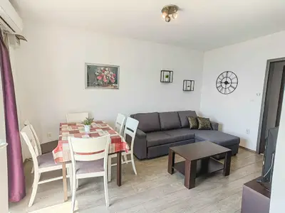 Ferienwohnung für 4 Personen (55 m²) in Novi Vinodolski 4/10
