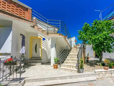 Ferienwohnung für 2 Personen (35 m²) in Novi Vinodolski 5/10