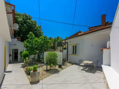 Ferienwohnung für 2 Personen (35 m²) in Novi Vinodolski 8/10