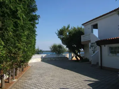 Ferienwohnung für 2 Personen (40 m²) in Novigrad 6/10