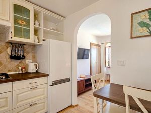 23680133-Ferienwohnung-2-Novigrad-300x225-4