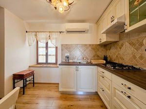 23680133-Ferienwohnung-2-Novigrad-300x225-5