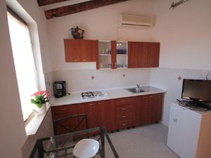 23149871-Ferienwohnung-2-Novigrad-300x225-2