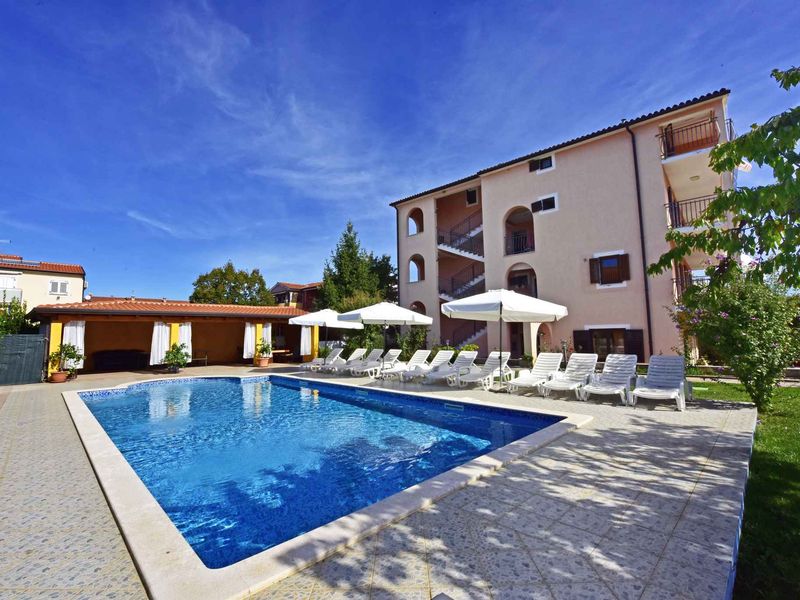 23769346-Ferienwohnung-4-Novigrad-800x600-0