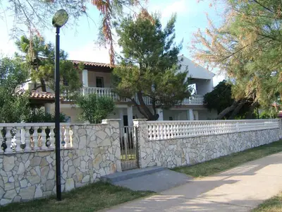 Ferienwohnung für 3 Personen (70 m²) in Novigrad 1/10
