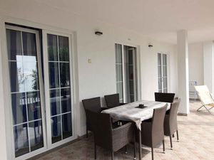 23774104-Ferienwohnung-4-Novigrad-300x225-5