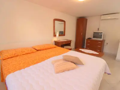 Ferienwohnung für 2 Personen (28 m²) in Novigrad 6/10