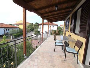 23777159-Ferienwohnung-5-Novigrad-300x225-2