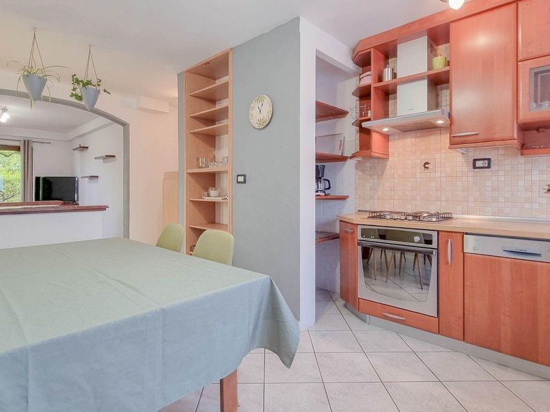 23297485-Ferienwohnung-4-Novigrad-800x600-2