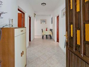 23297550-Ferienwohnung-4-Novigrad-300x225-2