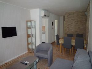 Ferienwohnung für 4 Personen (65 m²) in Novigrad