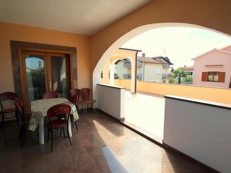 23297553-Ferienwohnung-8-Novigrad-800x600-2