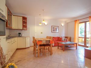 23367516-Ferienwohnung-4-Novigrad-300x225-3