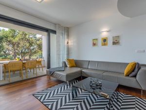 23277261-Ferienwohnung-6-Novigrad-300x225-4