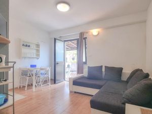 23297797-Ferienwohnung-3-Novigrad-300x225-2