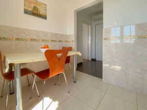 23297808-Ferienwohnung-2-Novigrad-300x225-4