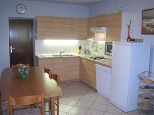 22437733-Ferienwohnung-9-Novigrad-300x225-4