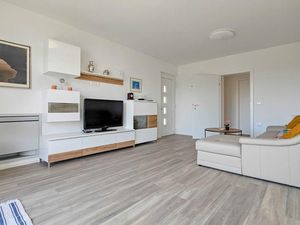 23691030-Ferienwohnung-6-Novigrad-300x225-4