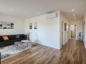 22437453-Ferienwohnung-4-Novigrad-300x225-4