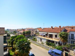 23941493-Ferienwohnung-4-Novigrad-300x225-3