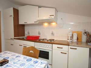 18698892-Ferienwohnung-5-Novigrad-300x225-2