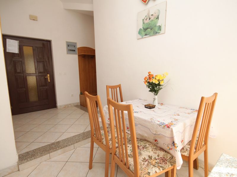 18688347-Ferienwohnung-5-Novigrad-800x600-2