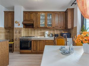 18956312-Ferienwohnung-2-Novigrad-300x225-5