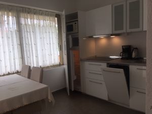 23929703-Ferienwohnung-4-Novigrad-300x225-2