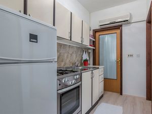 23926819-Ferienwohnung-4-Novigrad-300x225-4