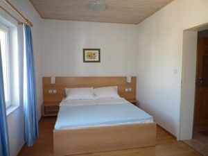 22449667-Ferienwohnung-4-Novigrad-300x225-4