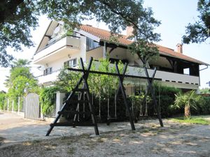 22445975-Ferienwohnung-4-Novigrad-300x225-5