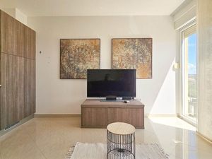 24050810-Ferienwohnung-5-Novigrad-300x225-5