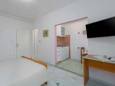 Ferienwohnung für 2 Personen (30 m²) in Novigrad 2/10