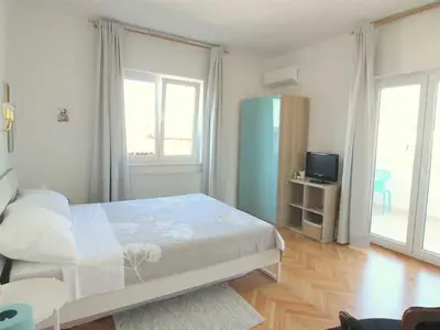 Ferienwohnung für 2 Personen (50 m²) in Novigrad 9/10