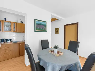 Ferienwohnung für 4 Personen (60 m²) in Novigrad 3/10