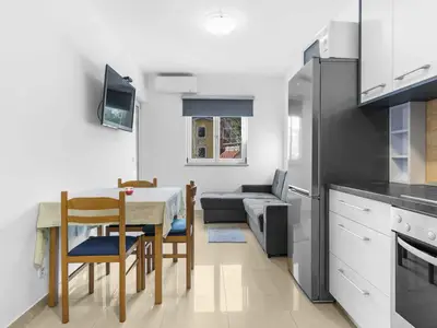 Ferienwohnung für 4 Personen (55 m²) in Novigrad 1/10