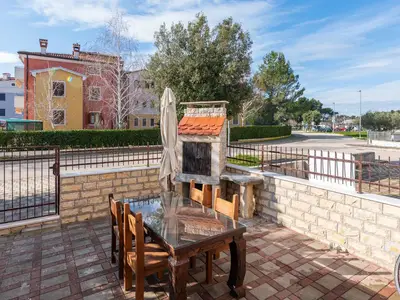 Ferienwohnung für 4 Personen (55 m²) in Novigrad 2/10