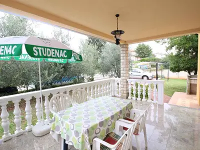 Ferienwohnung für 2 Personen (55 m²) in Novigrad 2/10