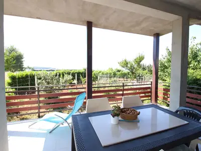 Ferienwohnung für 3 Personen (45 m²) in Novigrad 1/10