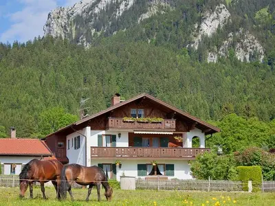 Ferienwohnung für 6 Personen (90 m²) in Oberammergau 1/10