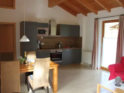 Ferienwohnung für 4 Personen (68 m²) in Oberammergau 1/10