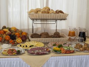 Reichhaltiges Frühstücksbuffet