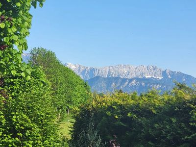 Blick von der Terrasse in den Garten FW Kranzhorn