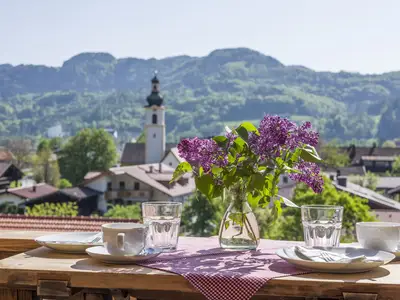 Frühstück auf dem Balkon