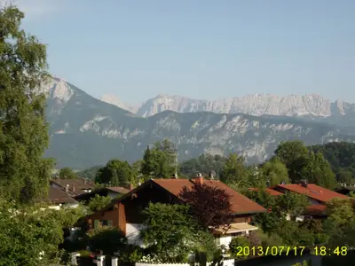Blick zum Kaisergebirge vom Balkon