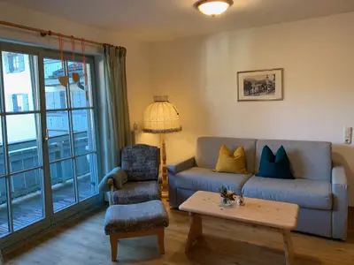 Wohnzimmer mit Schlafsofa