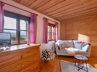 Wohnbereich mit Blick ins Kaisergebirge