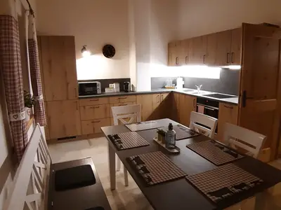 Küche mit Essbereich