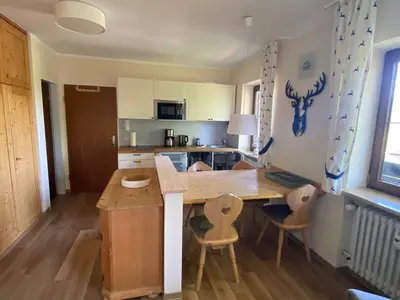 Küche mit Essbereich